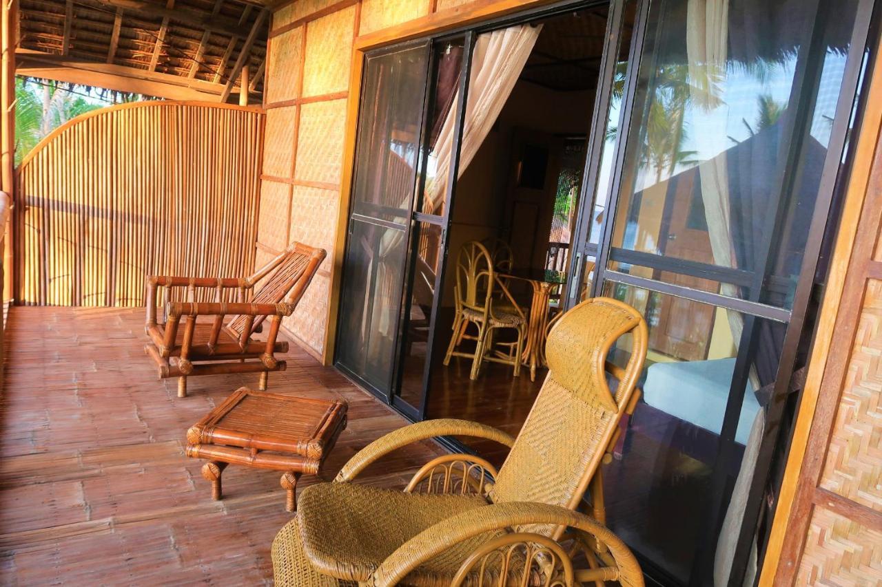 סיקיהור Villa Marmarine Beach Resort & Restaurant מראה חיצוני תמונה