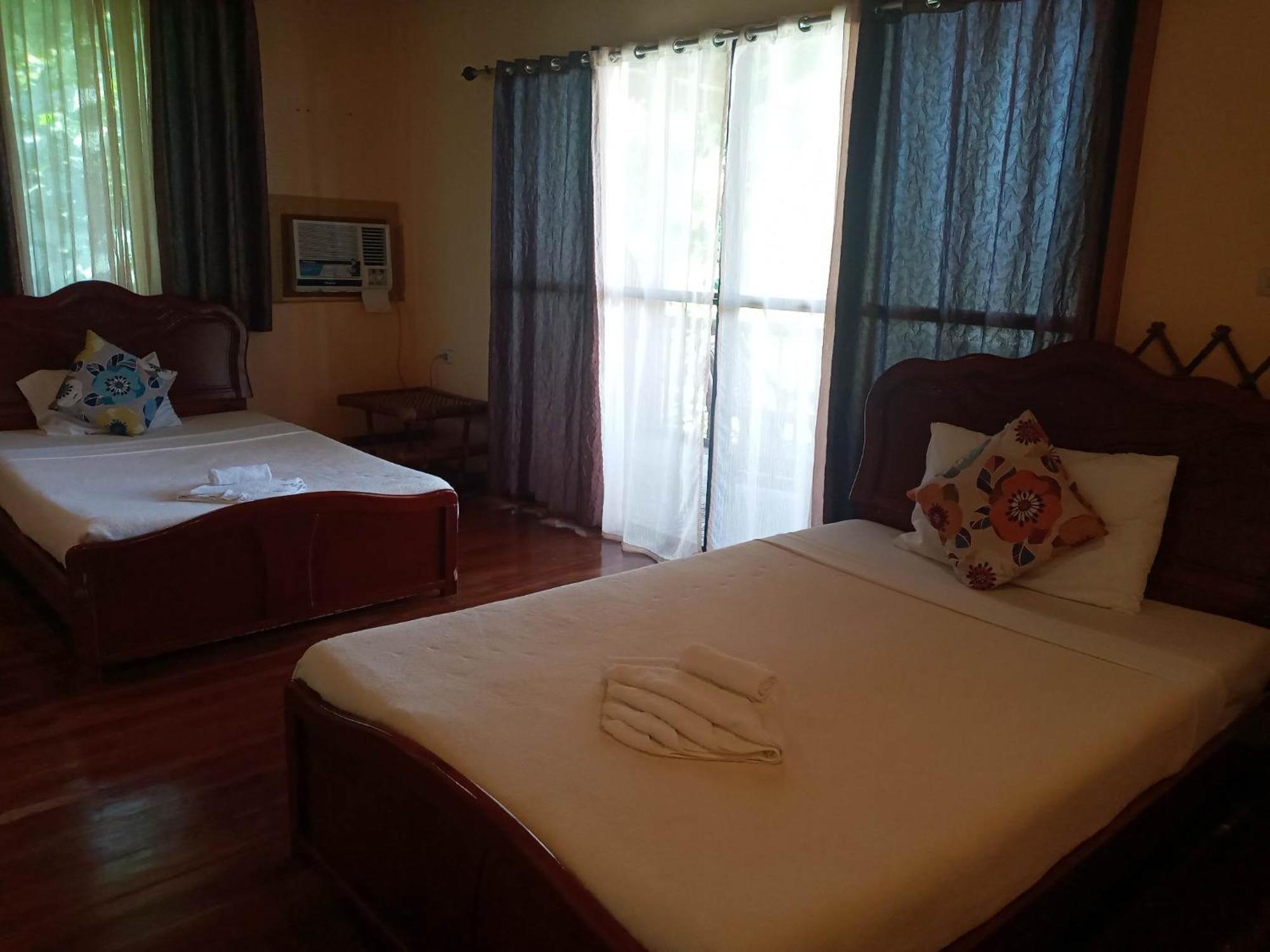 סיקיהור Villa Marmarine Beach Resort & Restaurant מראה חיצוני תמונה