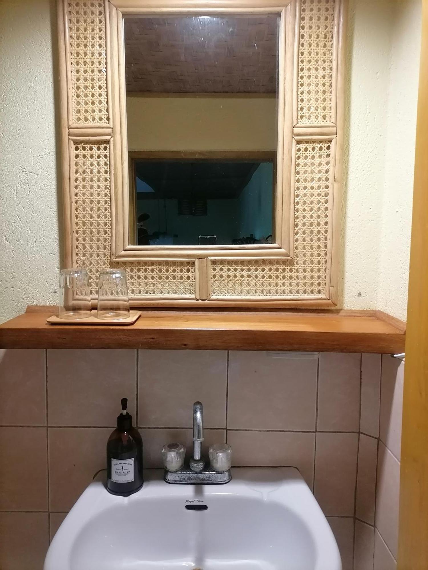סיקיהור Villa Marmarine Beach Resort & Restaurant מראה חיצוני תמונה